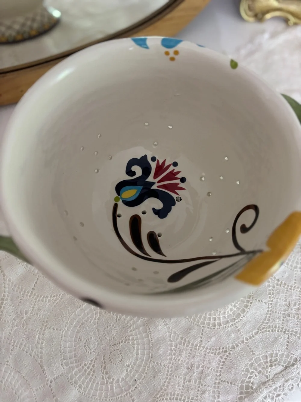VIDA by Eva Mendes for España Jardine Handcrafted Ceramic Colander Discontinude
